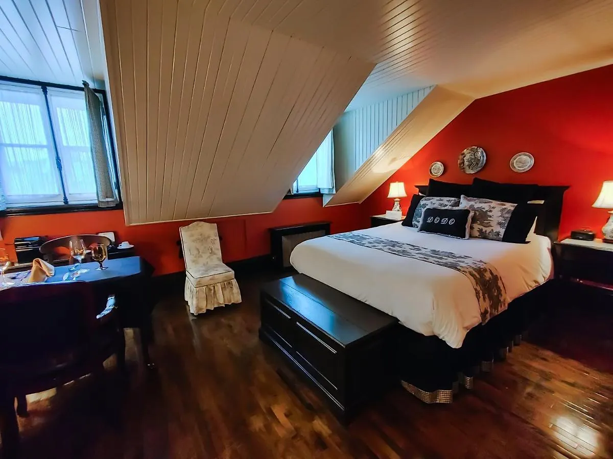 Le Clos Saint-Louis Quebec City Hotel