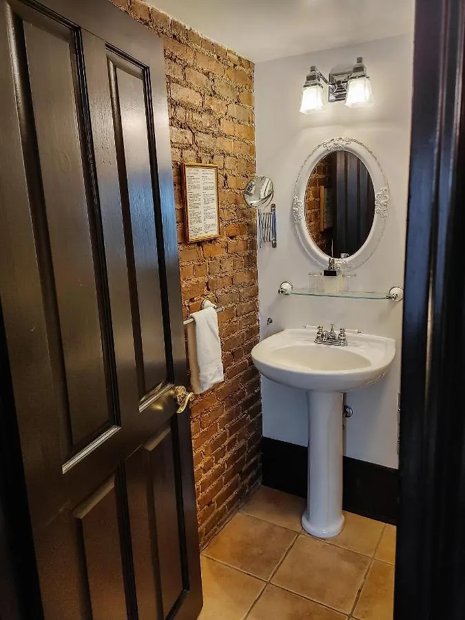 Le Clos Saint-Louis Quebec City Hotel