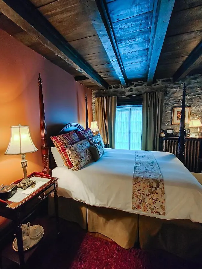 *** Hotel Le Clos Saint-Louis Quebec City Canada