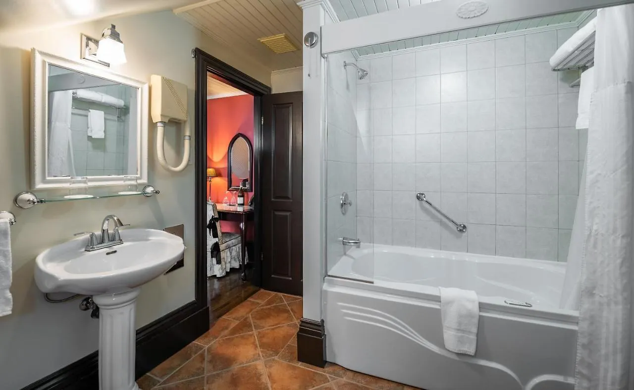Le Clos Saint-Louis Quebec City Hotel