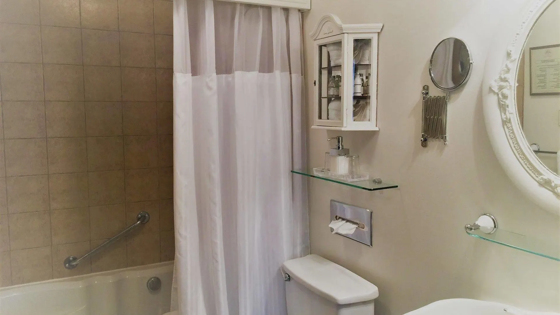 Le Clos Saint-Louis Quebec City Hotel
